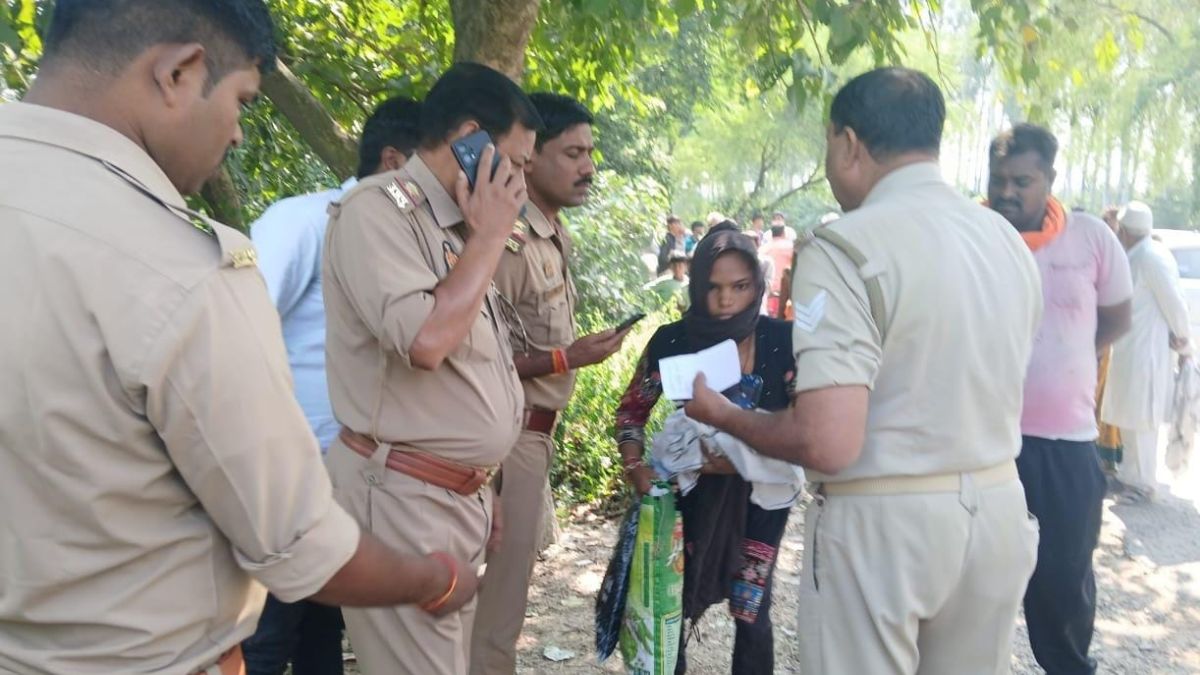 woman caught trying to throw newborn in canal baby dies