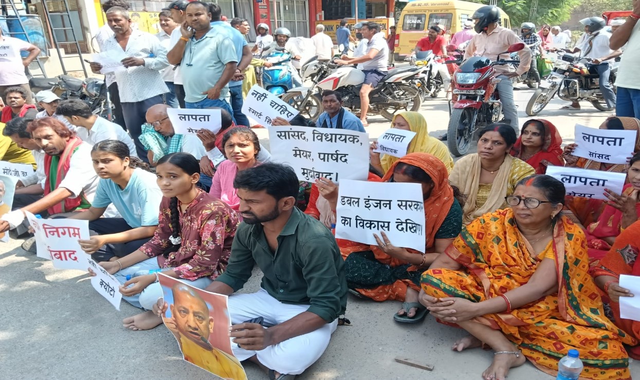 waterlogging protest in seer goverdhanpur varanasi residents demand action