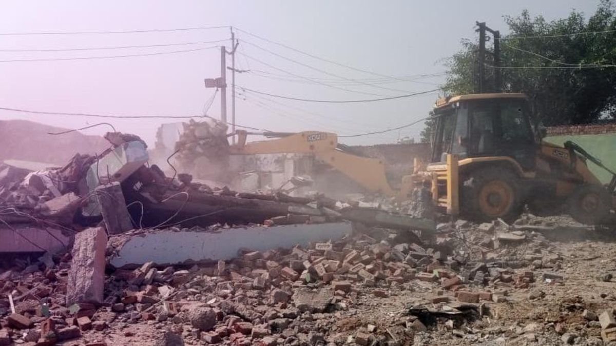 40 year old mosque built on government park land in sambhal demolished