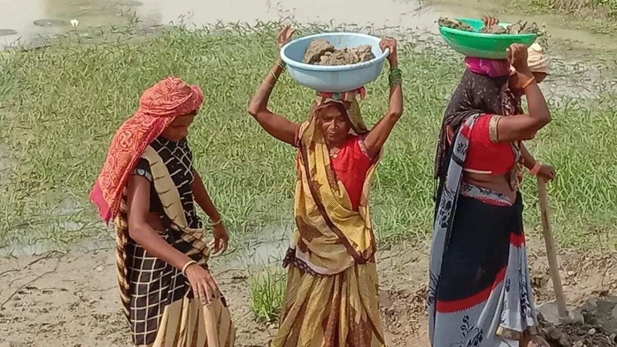 15000 mgnrega workers complete ekyc registration in sultanpur