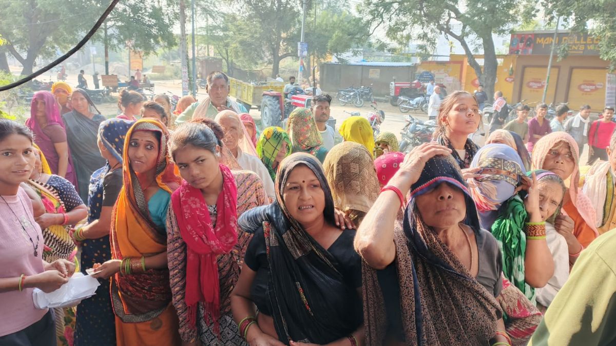woman leave house work and reached for dap in hathras district