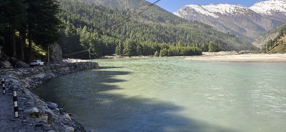 uttarkashi landslide lake persists between harsil and dharali bhagirathi river blocked