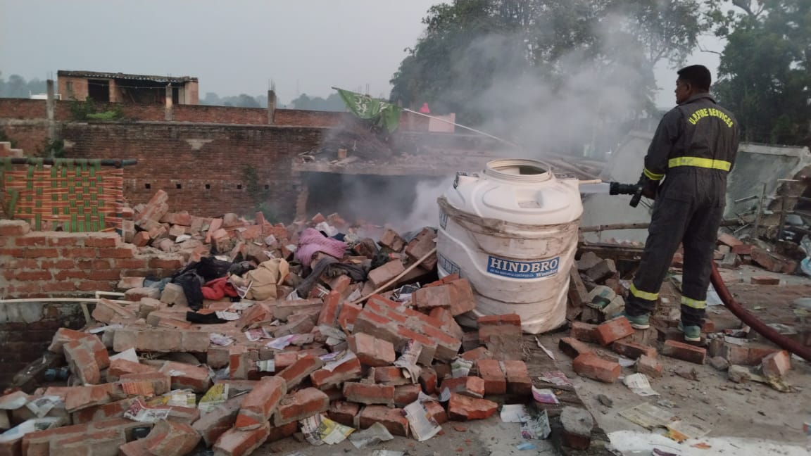 sultanpur house explosion several injured in uttar pradesh