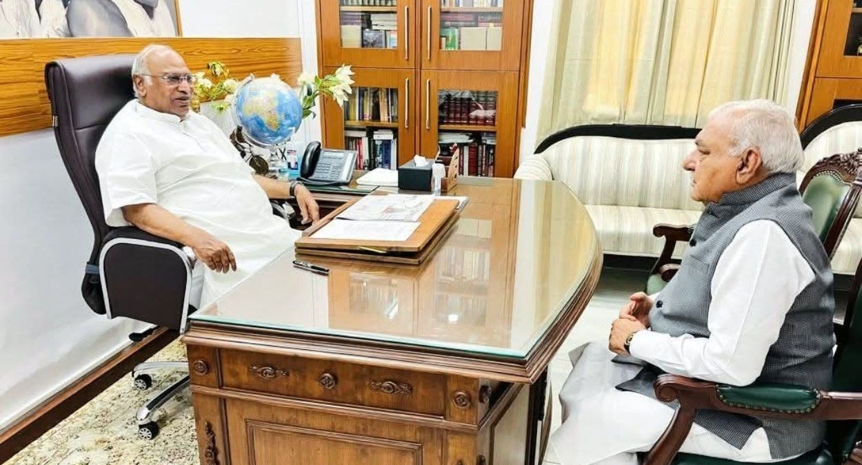 bhupinder hooda meets kharge haryana political situation update