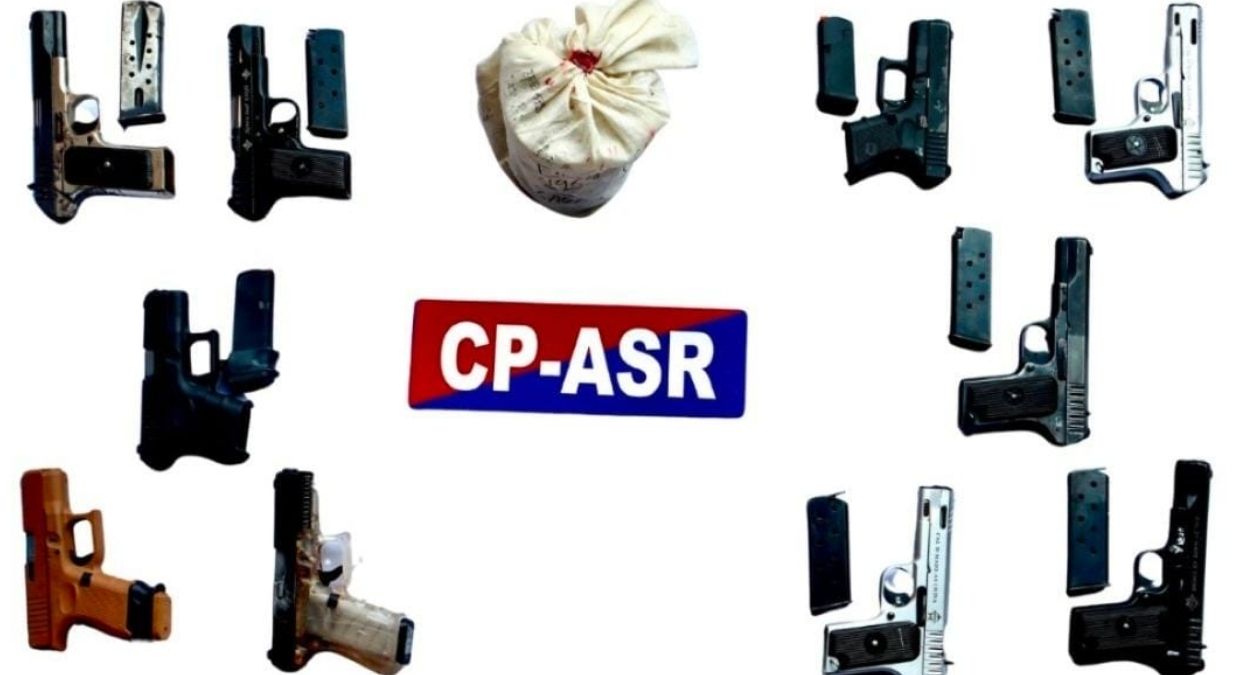 amritsar three arrested with ten pistols and half kg opium