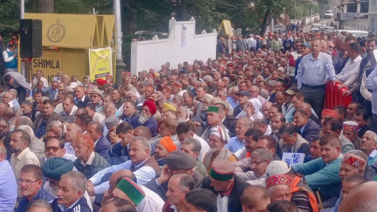 hrtc pensioners protest in shimla over pending pensions and benefits