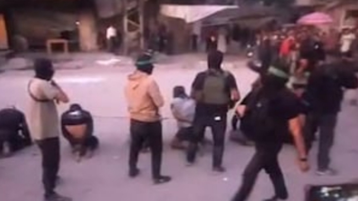 hamas executes 8 gazans in public donald trump disarm warning