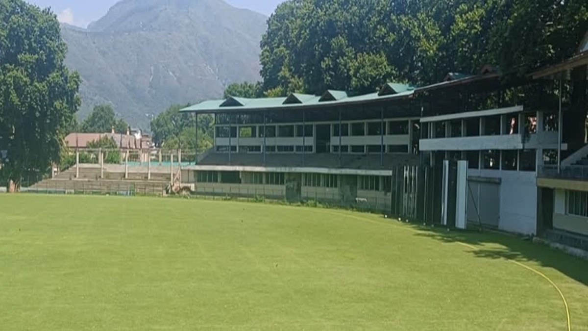 ranji trophy mumbai vs jammu kashmir in srinagar