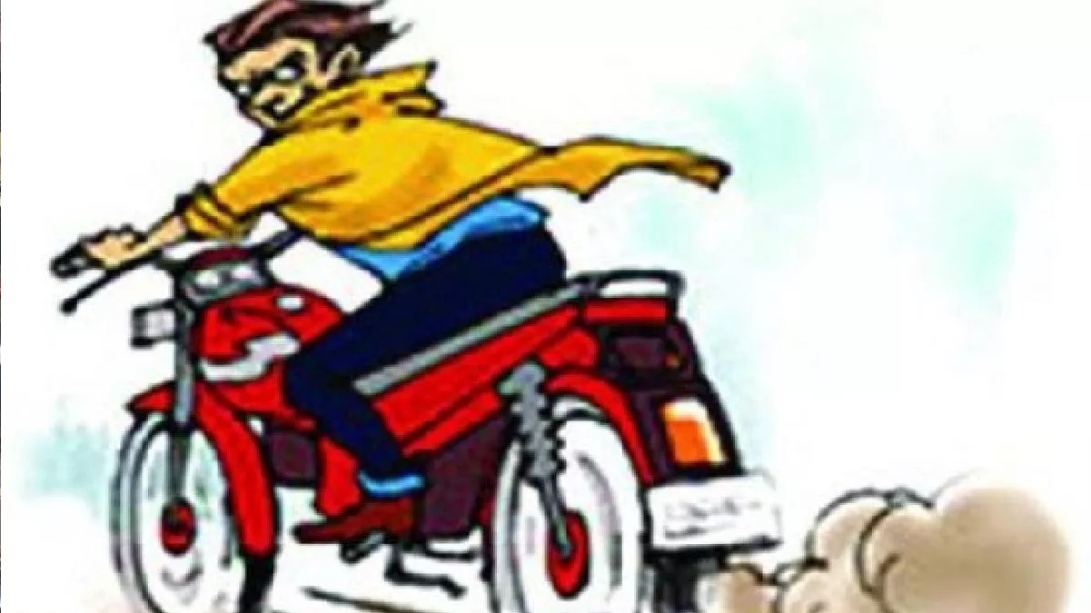 olx bike scam in varanasi buyer flees with bike on trial run