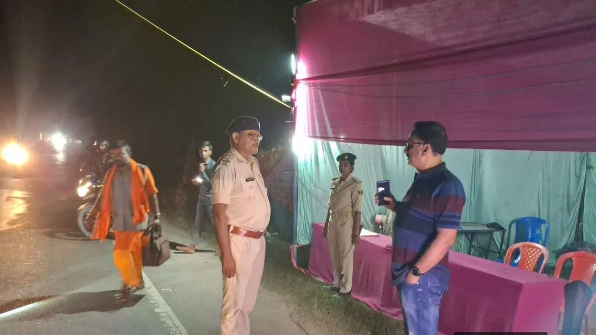 बगहा में विधानसभा चुनाव के लिए कड़ी सुरक्षा व्यवस्था, पुलिस और केंद्रीय बल ने कसी कमर
