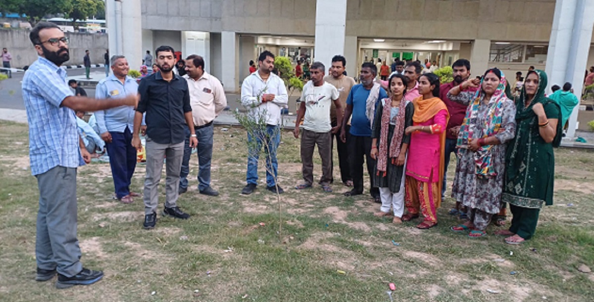factory accident in chandigarh employee dies after hook falls
