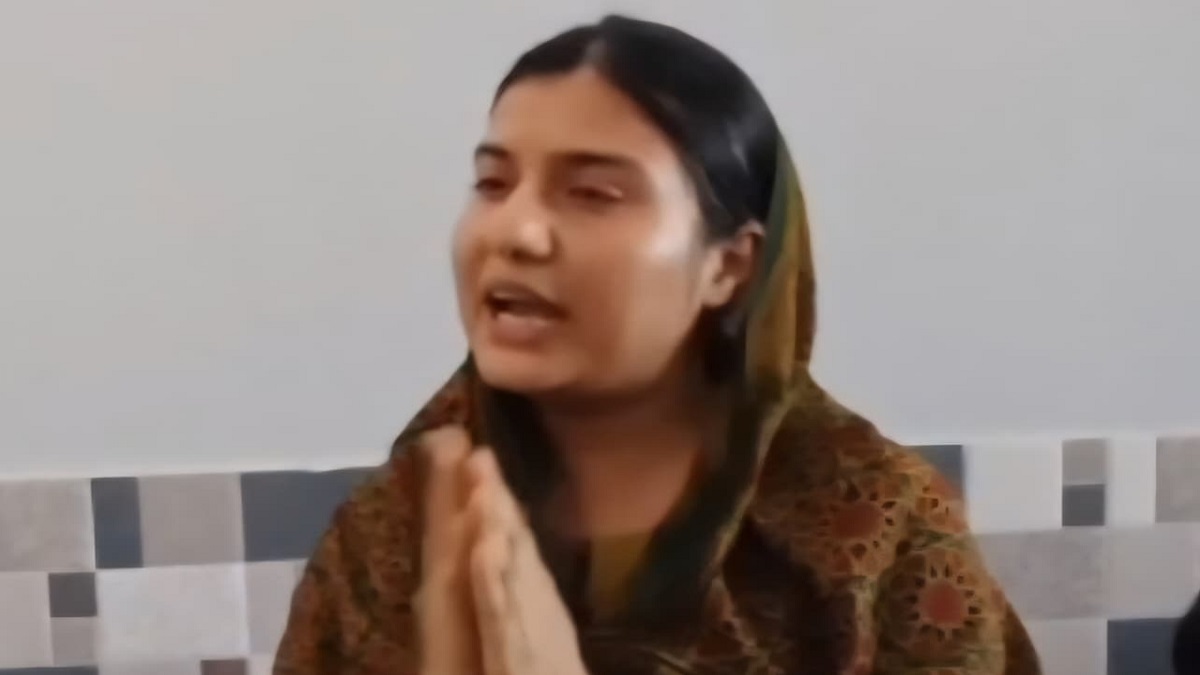 iqra hasan became emotional as she attended a discussion with supporters about abuse incident