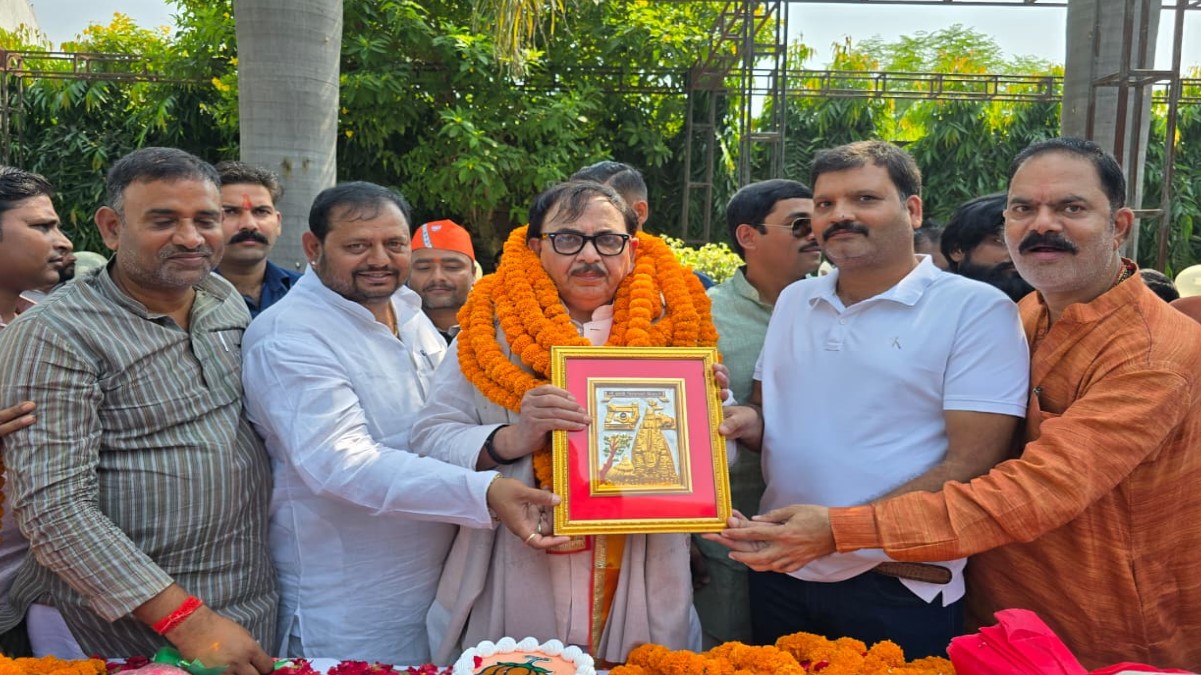 mahendra nath pandey celebrates 68th birthday with supporters in varanasi
