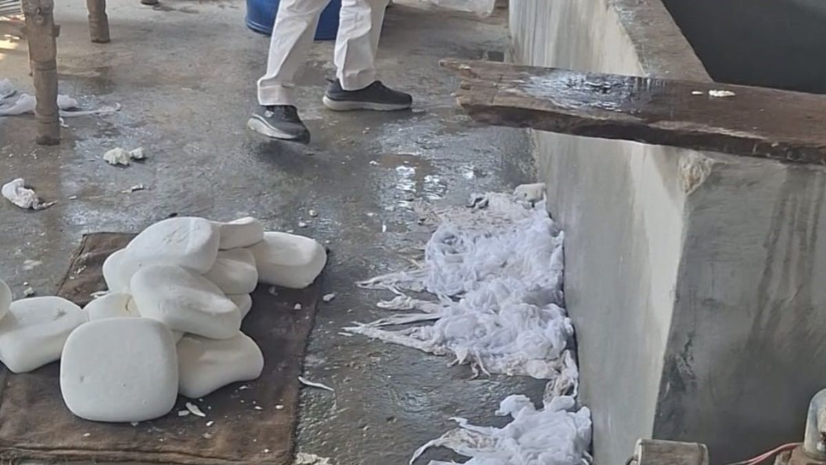 raid on factory manufacturing adulterated cheese was raided in moharka village of gajraula amroha district