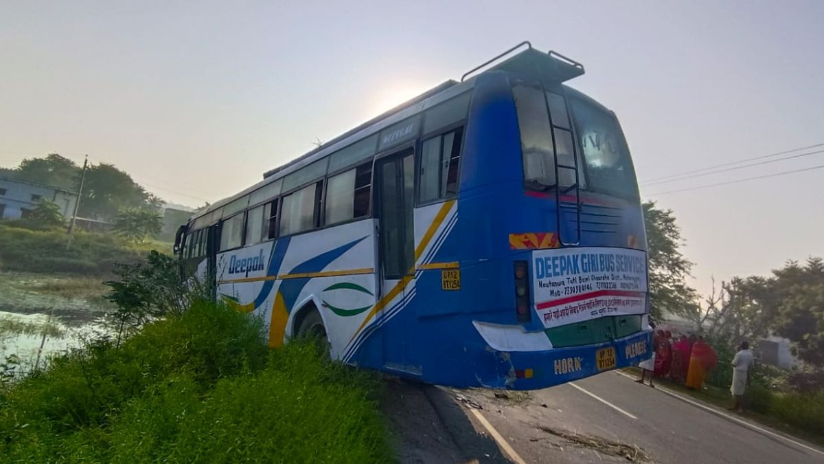more than 25 passengers injured in accident bus goes to nepal road accident update