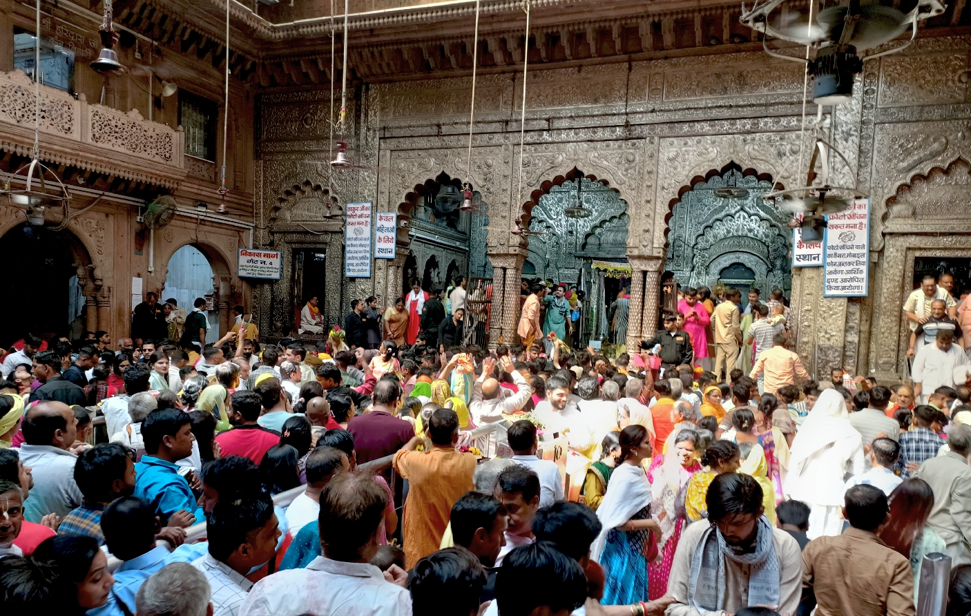 high power committee fails to improve banke bihari temple management
