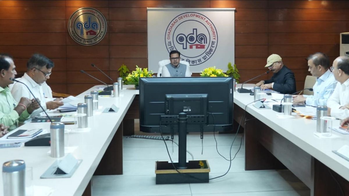 gda auctions 129 properties expected revenue 9850 crore