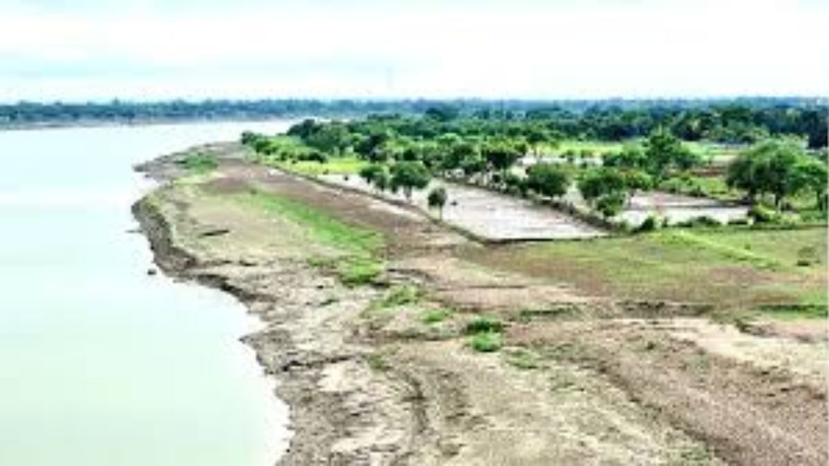 hasanpur farmers conflict over ganga riverbed farming
