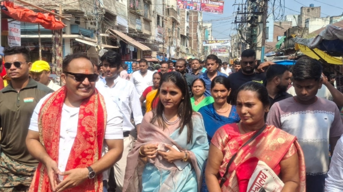 ex ips shivdeep lande files nomination in jamalpur seeks support