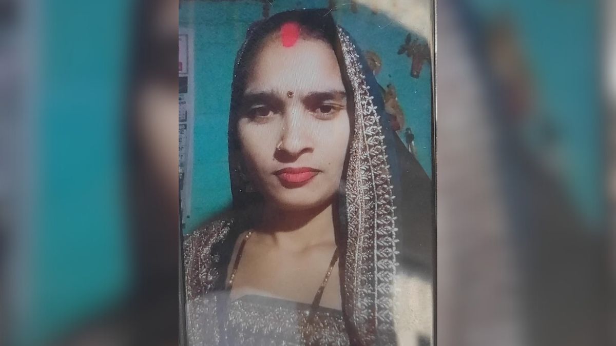 mother and 5 year old son commit suicide by jumping in front of a train