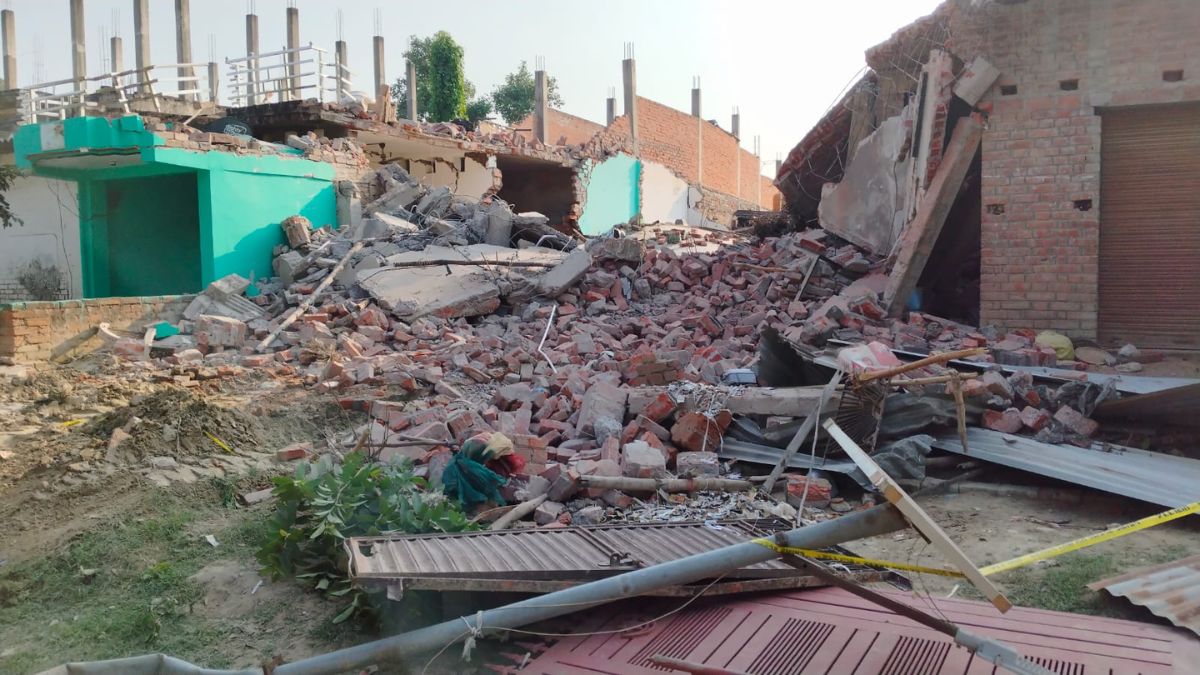 sultanpur blast case fir against eight police arrested four