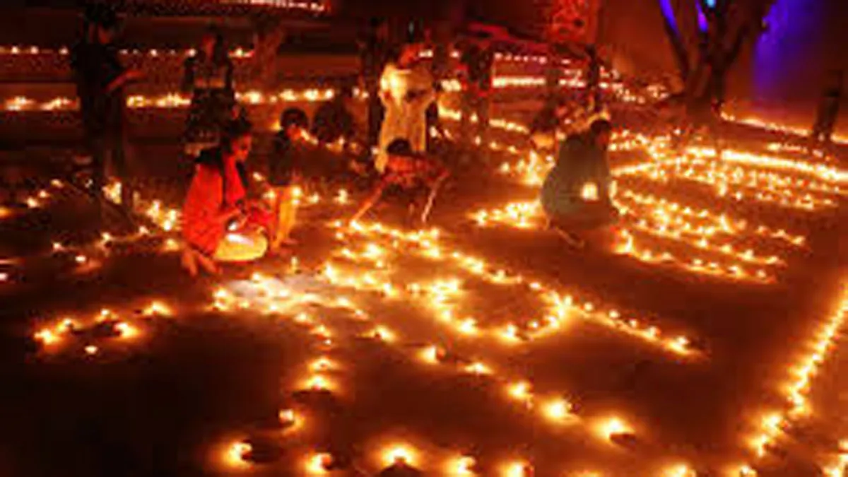 उत्‍तराखंड में 31 हजार दीपों की रोशनी से नहाया द्रोण सागर, संस्कृति और श्रद्धा का अद्भुत संगम