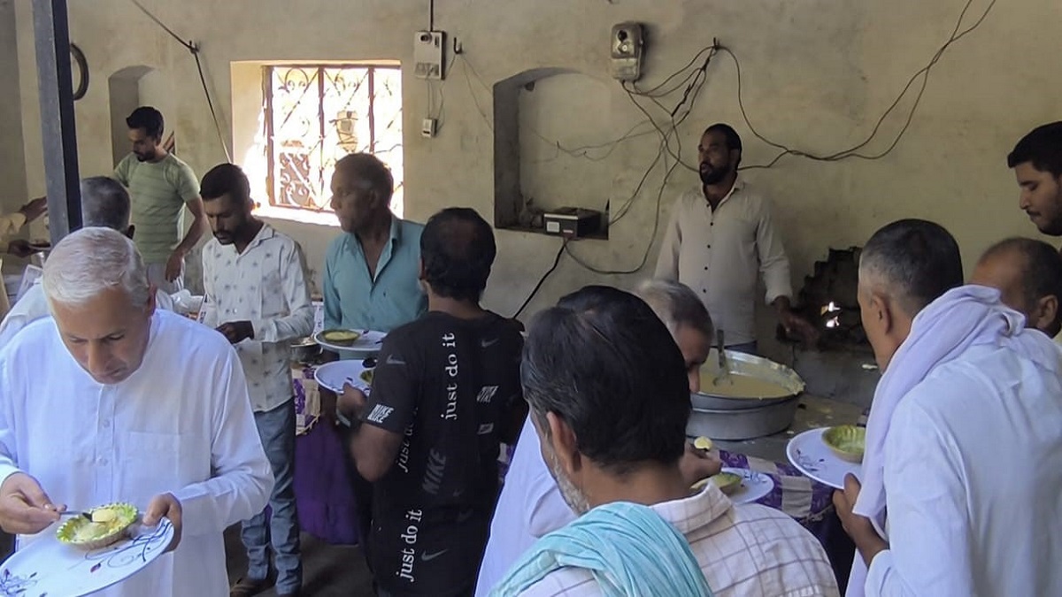baghpat news corruption case filed against retired inspector villagers celebrates thanks yogi government