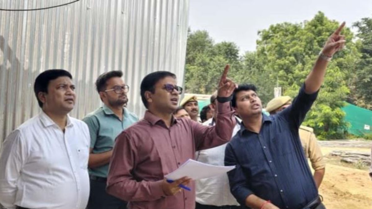 firozabad dm ramesh ranjan angry over delay in work of ongoing projects warns