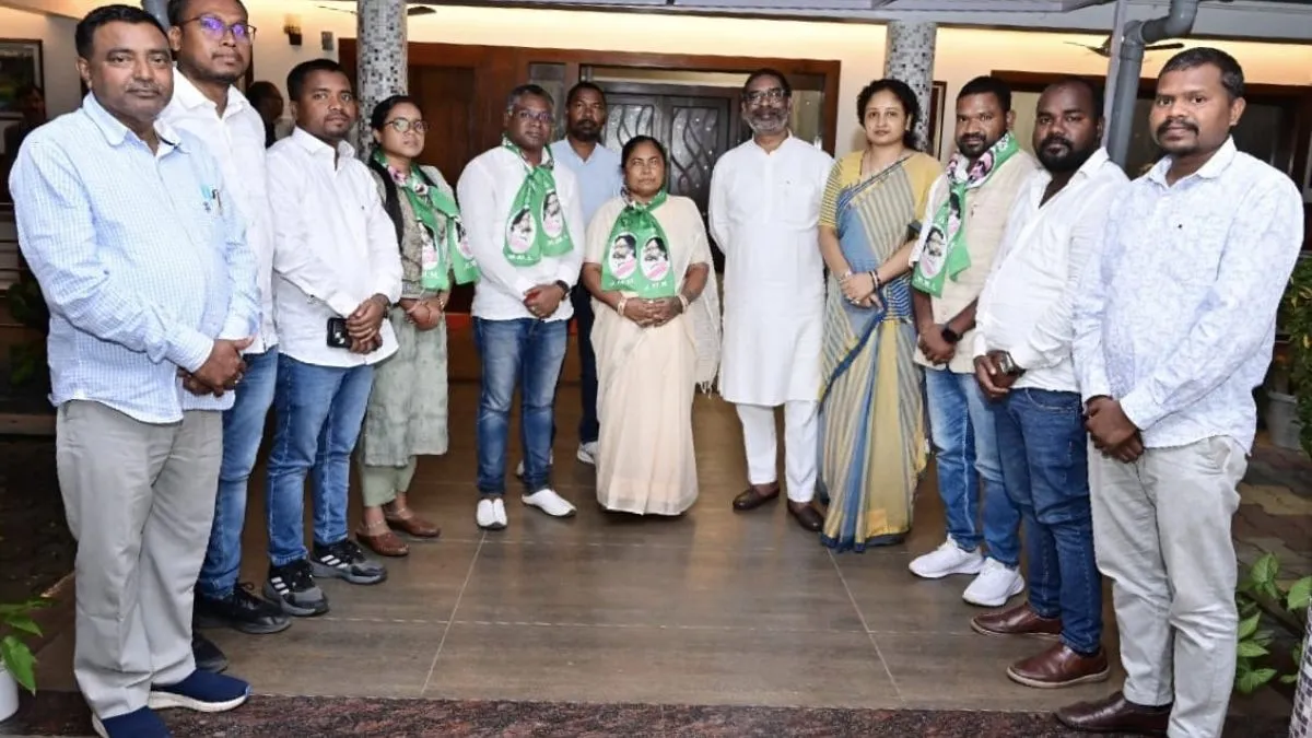 झारखंड पहुंची बिहार चुनाव की तल्खी, घाटशिला उपचुनाव में JMM प्रत्याशी ने RJD और कांग्रेस से बनाई दूरी