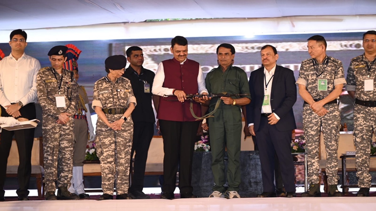 after bhupati surrender in maharashtra 78 maoists also laid down their arms in chhattisgarh