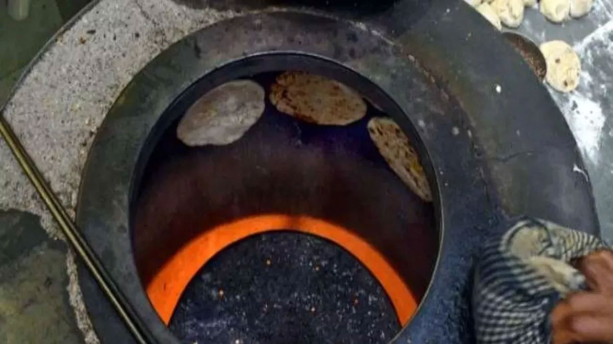muslim worker was spitting on tandoori rotis in a restaurant