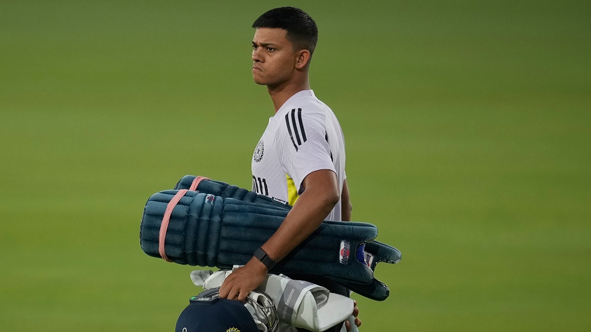 yashasvi jaiswal says shubman gill is good but dhruv jurel annoying during team meetings