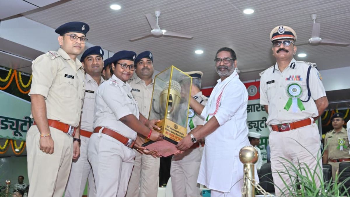 cm hemant soren attended 20th jharkhand police duty meet2025 congratulates winners