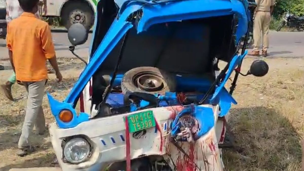 barabanki road accident pickup hits auto one dead seven injured