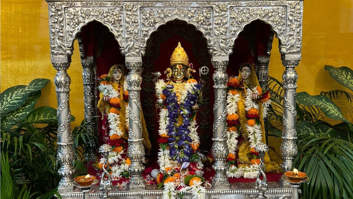 the three hundred year old statue of lord dhanvantari will be seen the urn of the nectar of health will overflow