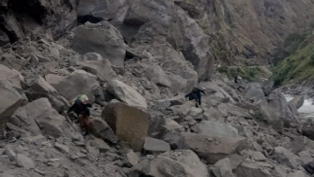 landfall in tawaghat blocks highway cuts off uttarakhand connection with china border