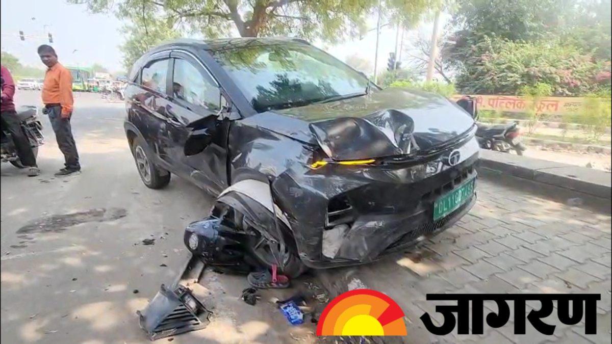 delhi road accident tata nexon hits bike erickshaw in begumpur