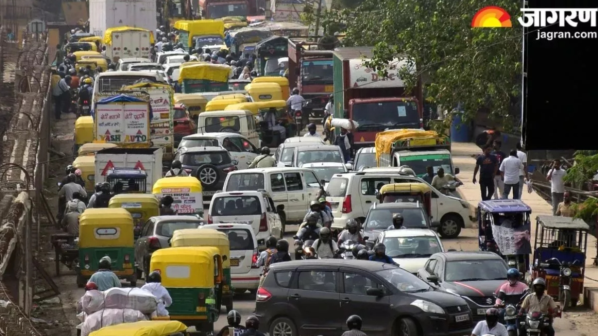 increased traffic and jams on roads in festive season