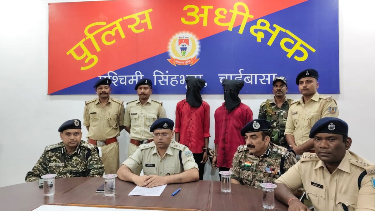 two maoists arrested for ied blast in saranda forest jharkhand