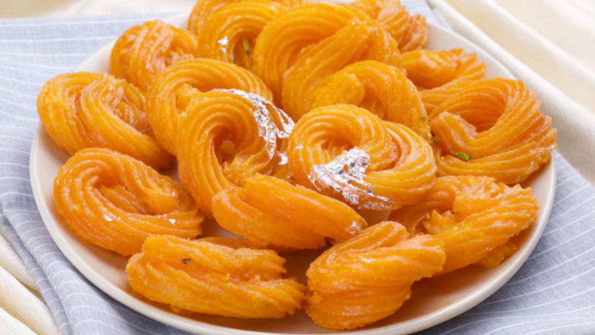 serve crispy and soft paneer jalebi to guests this diwali 2025