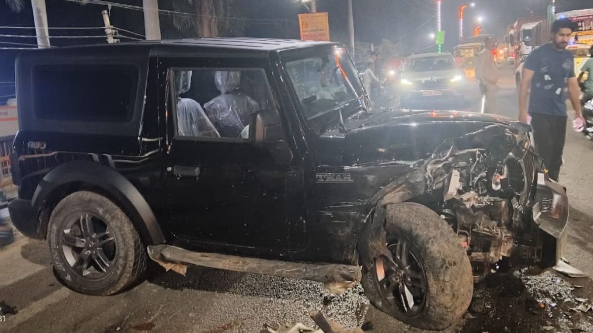raebareli accident carthar collision on civil lines overbridge three injured