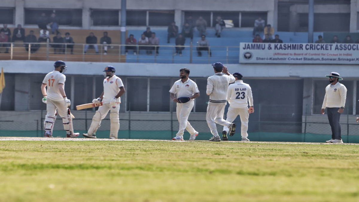 mumbai wins ranji trophy match against jammu kashmir