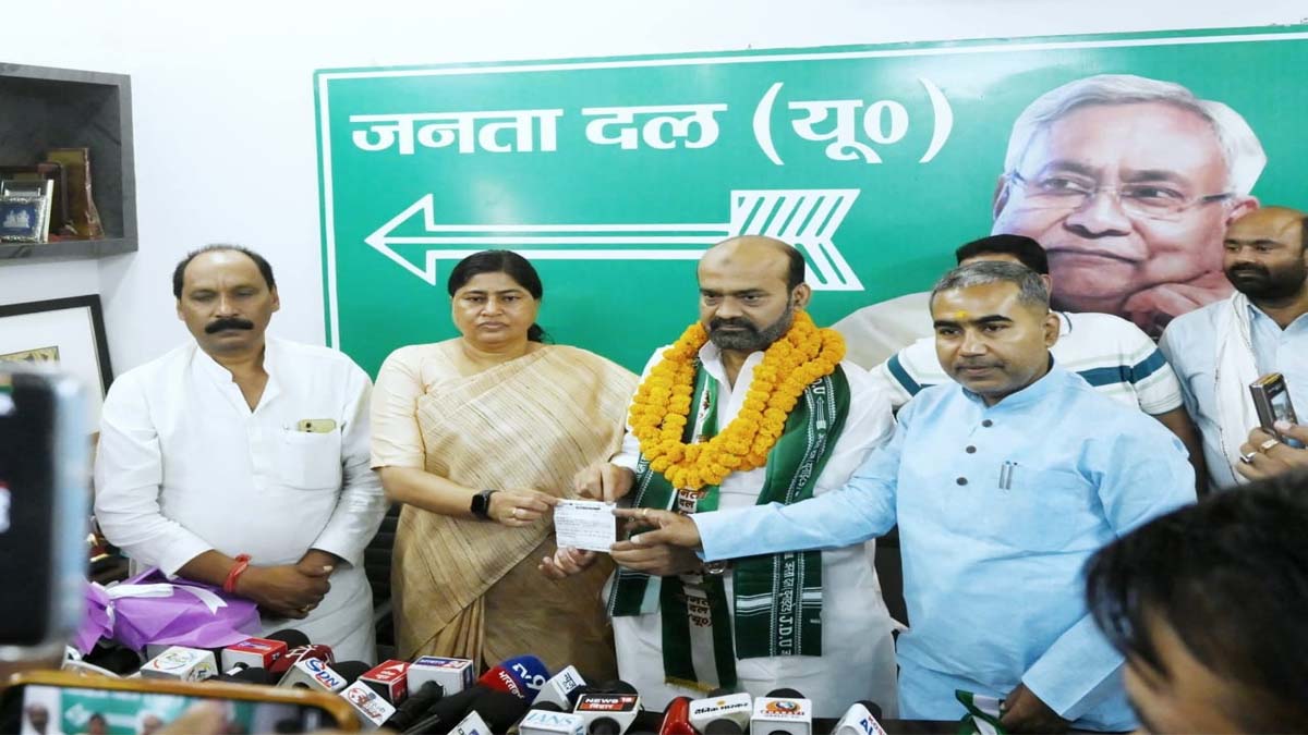 sabir ali joins jdu key muslim leader returns before bihar elections