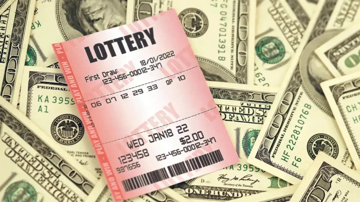 lottery winners extravagance wife seeks divorce after lavish spending