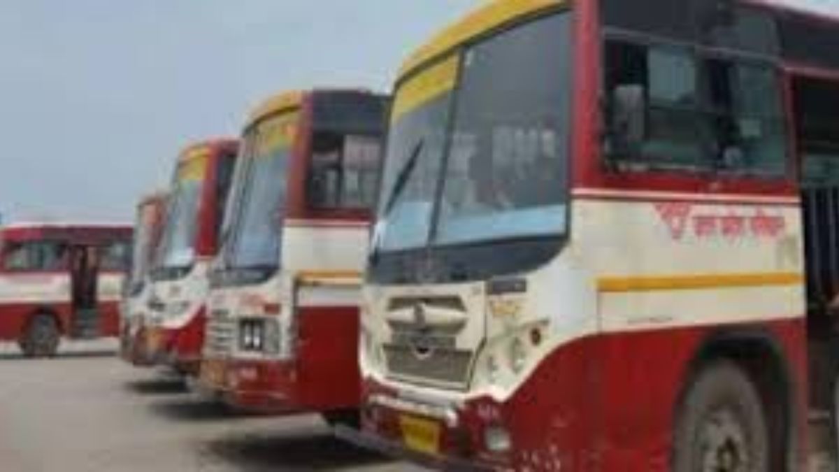 notices to 26 contracted buses for missing vltds in raebareli