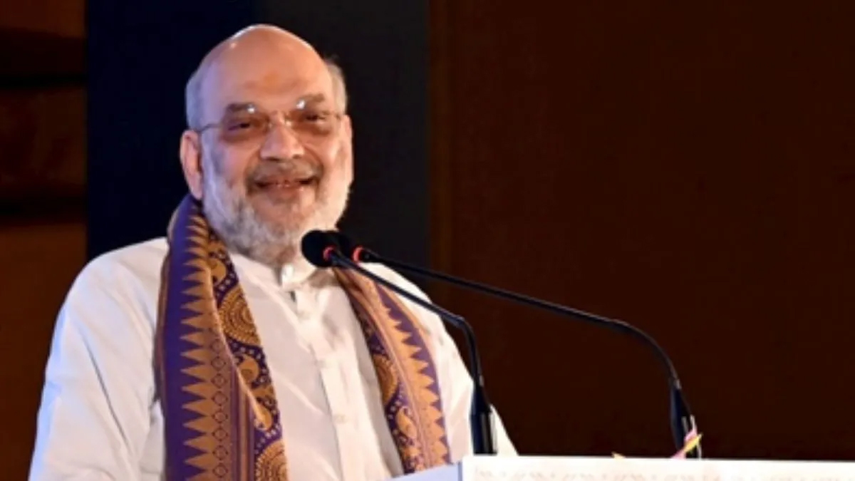 bihar elections amit shah pledges floodfree bihar in 10 years