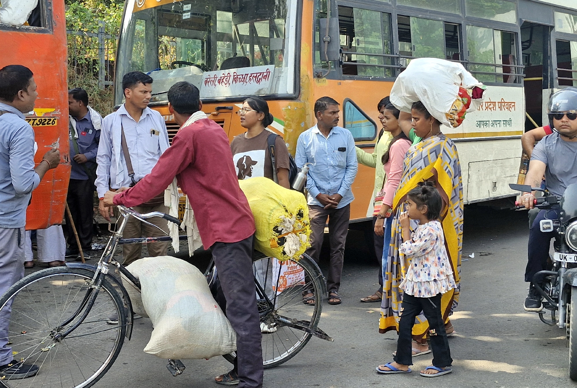 roadways sent 57 buses to delhi kemu sahara for the hills