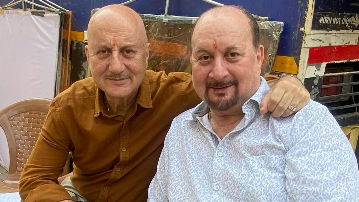 anupam kher bears the expenses of his younger brother raju kher wife kirron kher never complaint