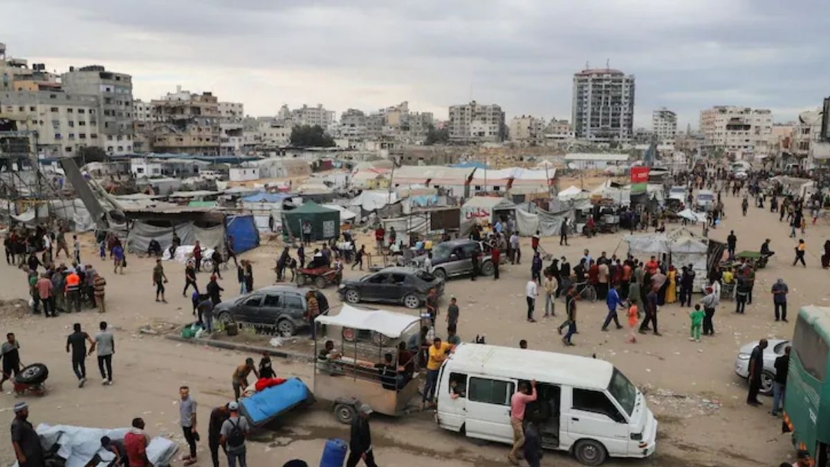 gaza banks reopen after ceasefire cash shortage worsens crisis