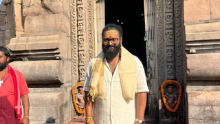 बिहार के मंदिर दर्शन करने गए ऋषभ शेट्टी। फोटो क्रेडिट- इंस्टाग्राम